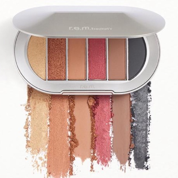 NWT R.E.M. beauty eyeshadow palette in midnight shadows - Picture 1 of 7
